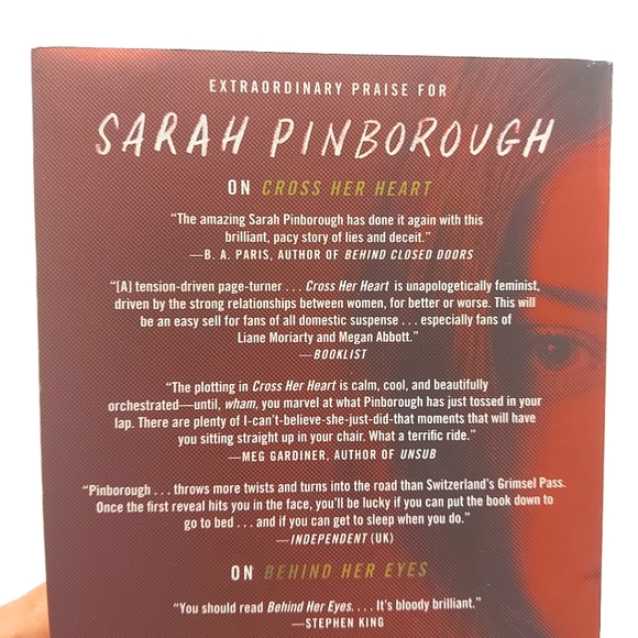 5 for $25- Cross Her Heart, a Novel by Sarah Pinborough - Picture 3 of 8